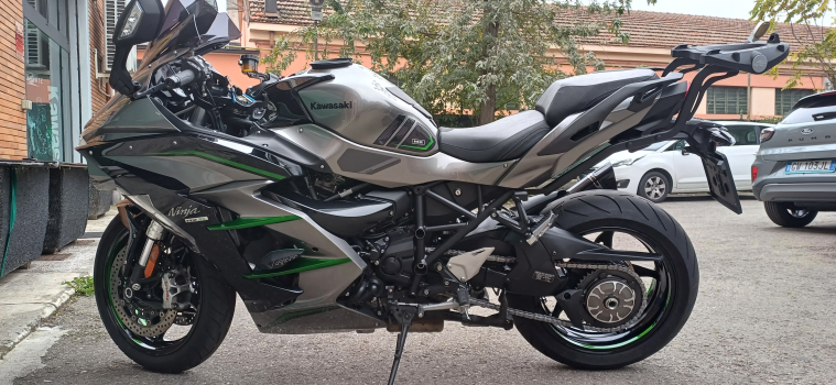 Anteprima NINJA H2 SX SE +