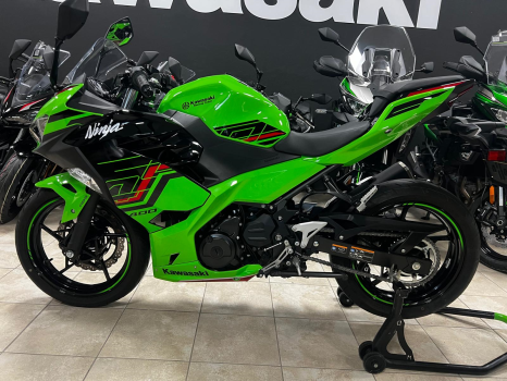 Anteprima NINJA 400